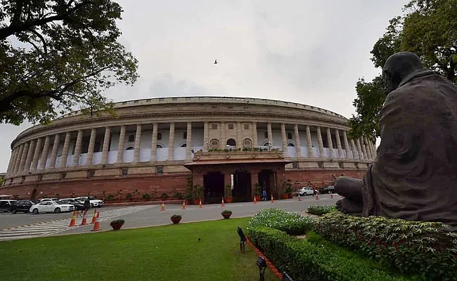 Modi govt in a panic, tizzy over Winter Session;  meetings with Opposition planned