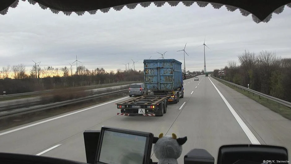 Punjab transporters voice inability to repay loans for idle trucks: Stoppage of Indo-Pak trade hit them hard 