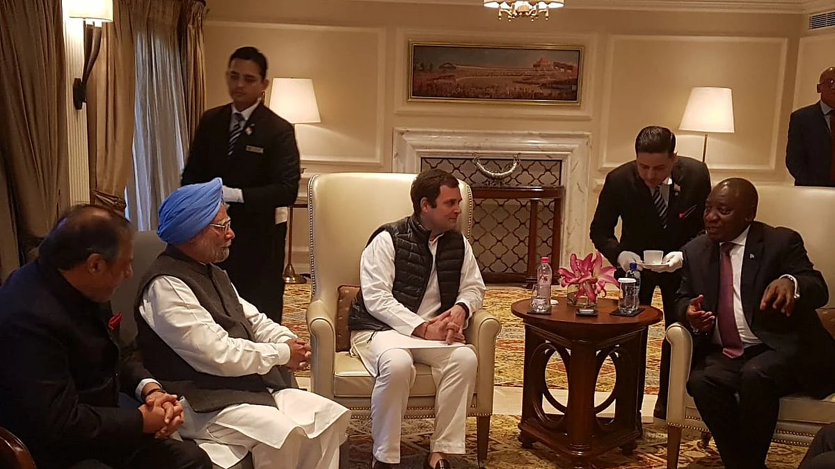 Photo Courtesy: Twitter/<a href="https://twitter.com/AnandSharmaINC">@<b>AnandSharmaINC</b></a>