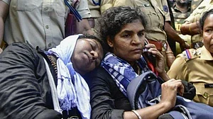 Two women below 50 offer prayers at Sabarimala Temple, a first after SC verdict