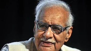 PM Modi is riding a horse which he cannot dismount before elections, wrote Kuldip Nayar in his last book