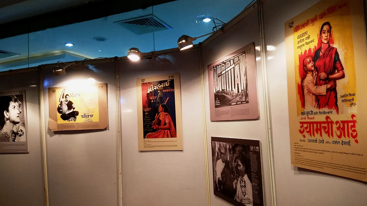 5th Rajasthan International Film Festival organises ‘The Mahatma on Celluloid’ themed poster exhibition