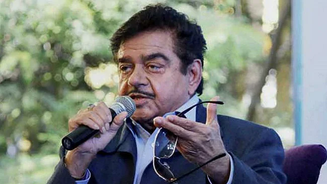 ‘TV actress was made HRD minister’: BJP MP Shatrughan Sinha fires fresh salvo at PM Modi