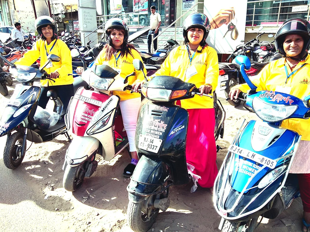 Aatm Nirbhar; women-oriented driving school  gives women wings on two wheels