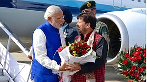 Red alert in J&K BJP: After Ladakh MP, Jammu strongman, Lal Singh, quits party