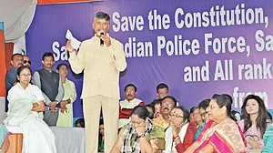 Mamata outwits Modi in his own game