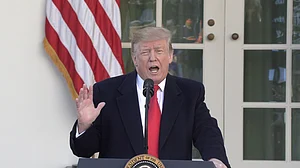 Trump declares Emergency to fund border wall on Mexican border