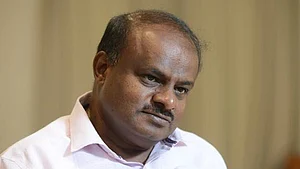 Kumaraswamy releases audio clips, says BJP trying to topple his govt
