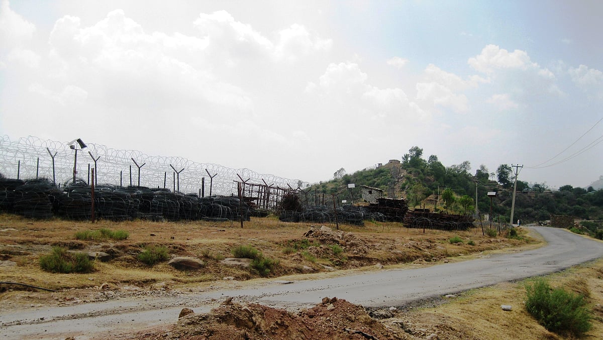 A view of the road along the fenced area of Balakote.&nbsp;