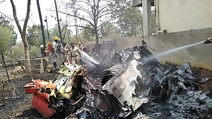 Ahead of Aero India 2019, two Suryakiran aircraft crash in Bengaluru, One pilot killed