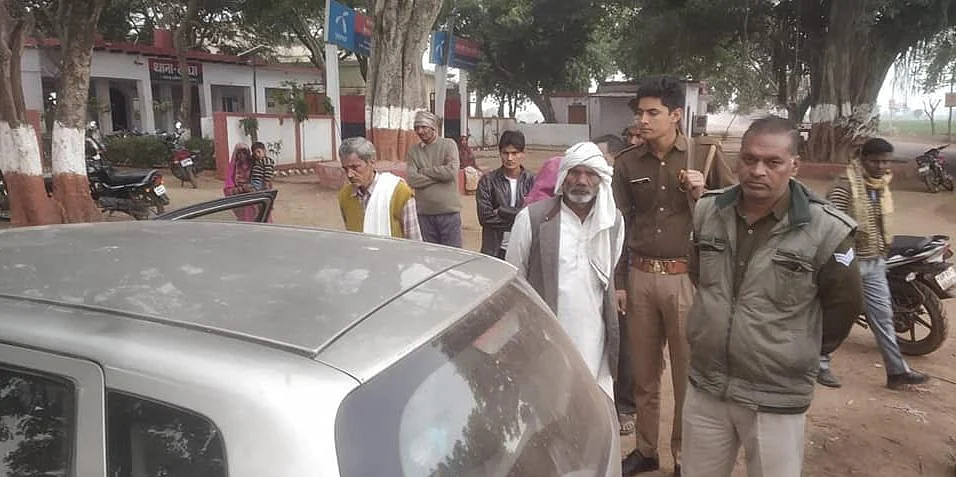 Sedition row: Massive demonstration at AMU; AMUSU office-bearers, students stopped from reaching Delhi