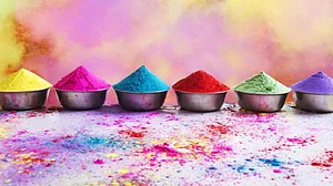 Choose colours wisely - go organic this Holi!