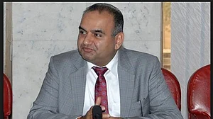 Pakistan: Hindu lawmaker moves 2 bills in Parliament on child marriage, forced conversion