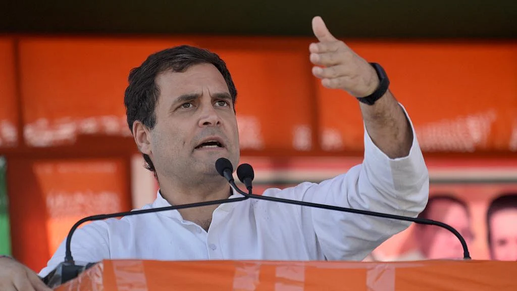 Rahul Gandhi in Bengal: Modi lies all day, he is chowkidar of the corrupt