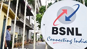 Modi govt clears Rs 322 crore owed to BSNL, MTNL to help pay off employee wages