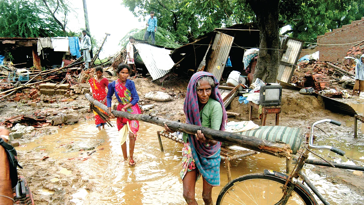Poverty in Gujarat (social media)