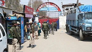 Situation under control in Srinagar Central Jail after angry inmates set fire to a temporary shelter