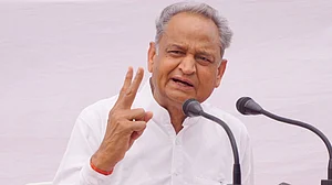 Gehlot govt to disburse 1.33 cr free mobile handsets to poor women in Rajasthan, free data for 3 years