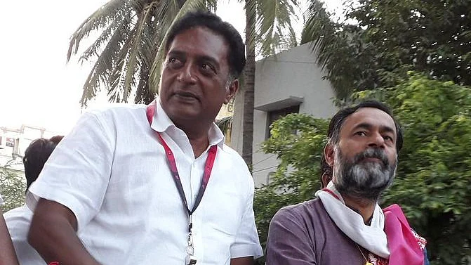 Odds stacked against Prakash Raj in Bangalore Central constituency