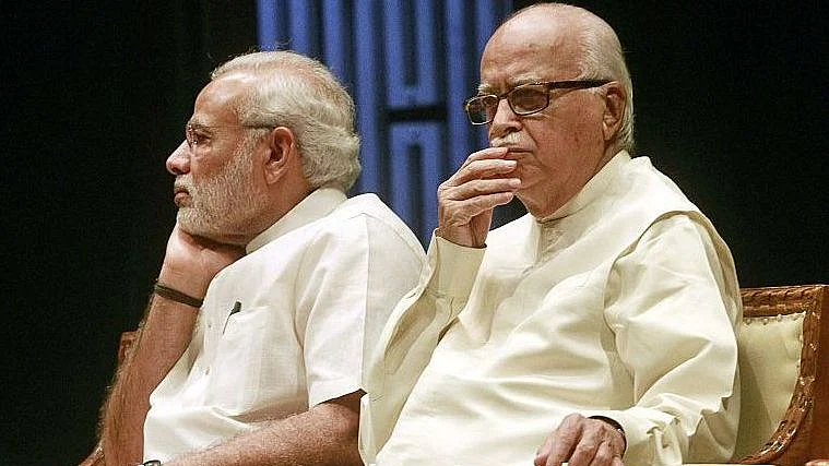 Prime Minister Narendra Modi and senior BJP leader LK Advani (Social Media) 