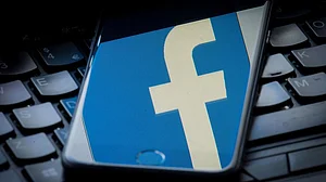 UK parliament gives Facebook CEO an ultimatum