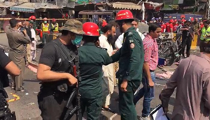 LIVE news updates: Duchess and Duke of Sussex, Meghan Markle and Prince Harry with baby boy at Windsor Castle