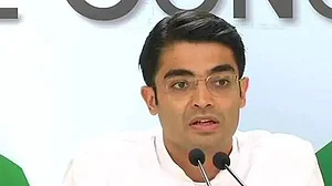 Congress: PM Modi misleading people with hollow promises, is ‘king of advertisement, villain of development’
