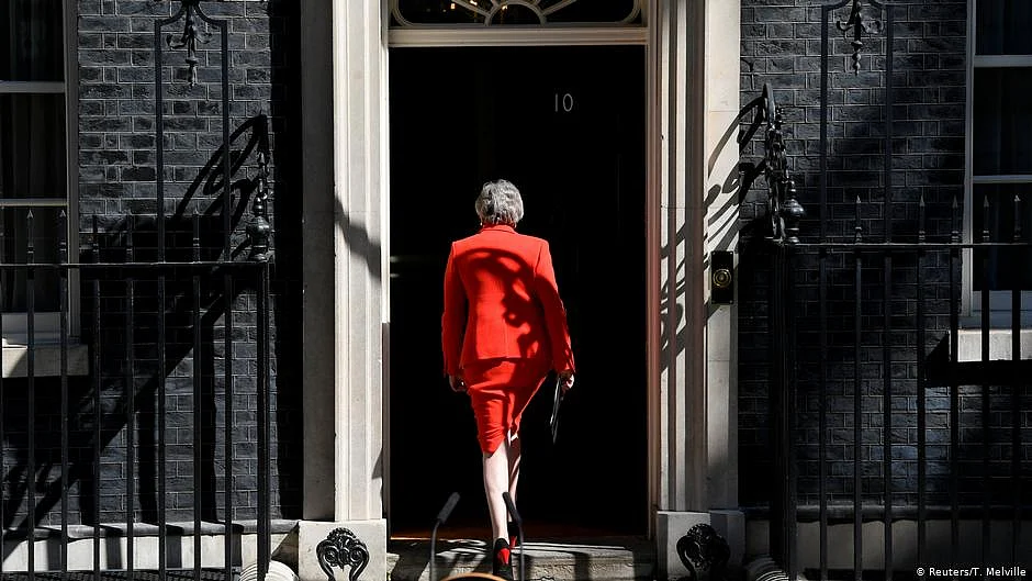 Race to replace Theresa May as PM begins in UK