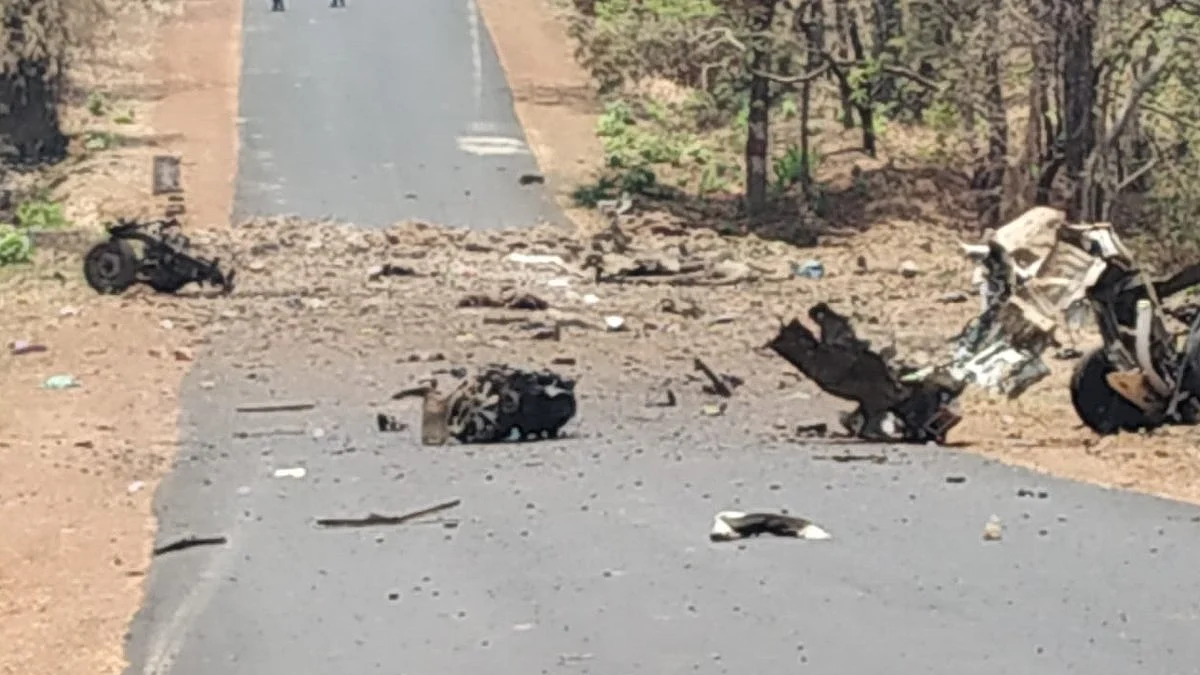 LIVE news updates: IB issues alert to UP police after IED blast in Gadchiroli
