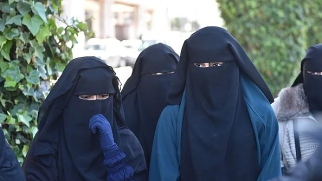 Shiv Sena demands ban on burqa in public places