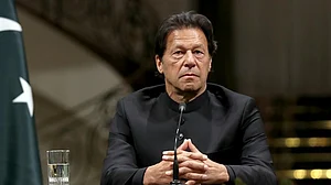 Curb terror funding by October: FATF warns Pakistan