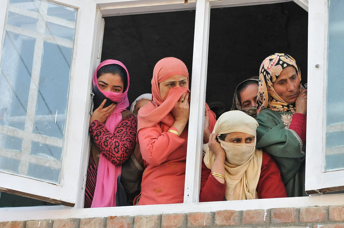 How long can  Delhi control Kashmir through cronies & corruption? Fresh possibilities need exploration