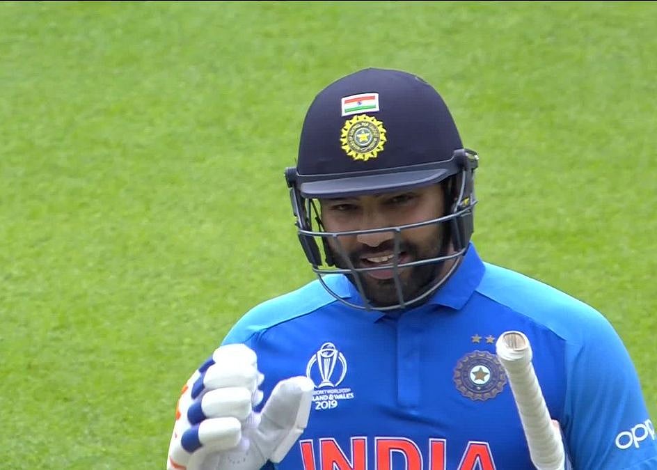 India vs Pak ICC World Cup LIVE: Pak loses 3 wickets in quick succession; 129 for 5 in 27 overs 