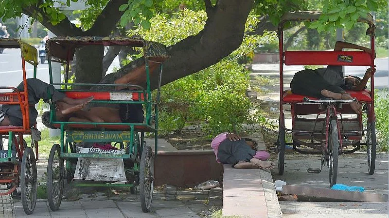 Hot weather prevails in parts of country; rain brings relief in Raj, Punjab 