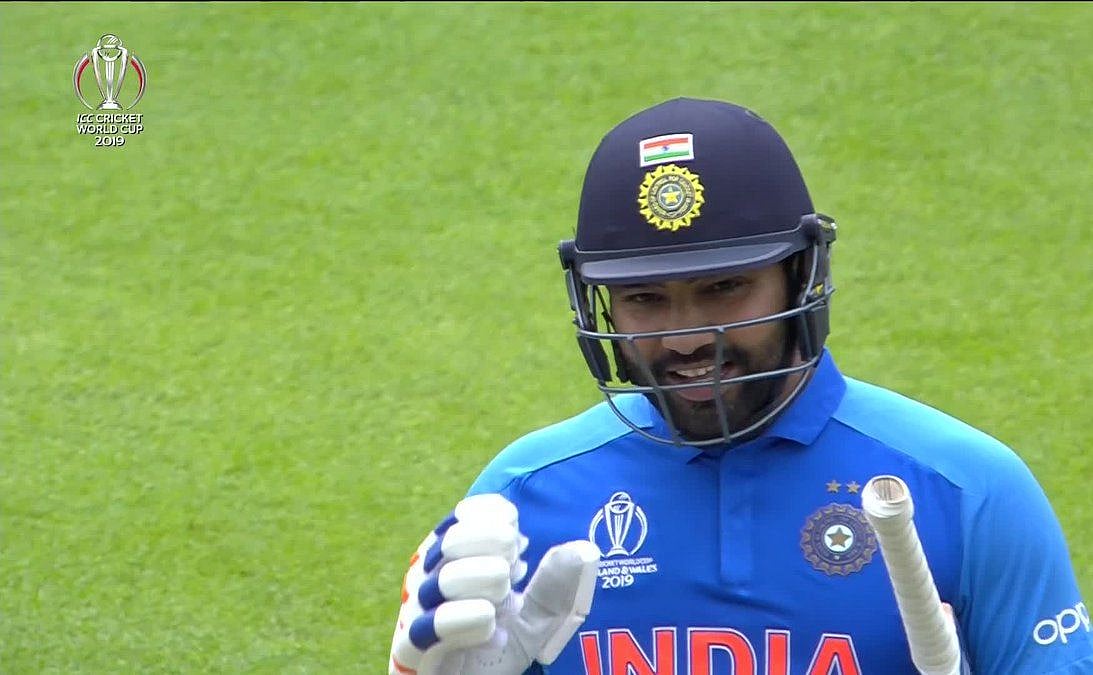 India vs Pak ICC World Cup LIVE: Pak loses 3 wickets in quick succession; 129 for 5 in 27 overs 