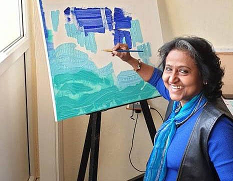 ‘Roshni ka Safar’: Sangeeta Gupta’s paintings leave a mark
