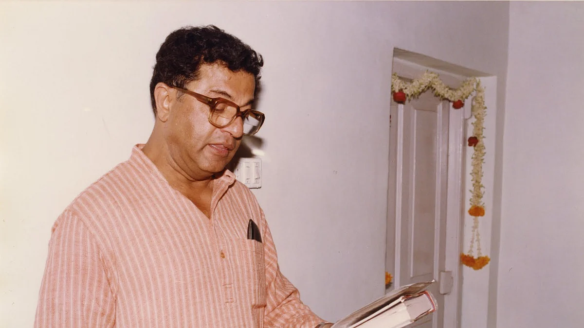 Girish Karnad at the author’s wedding reading DR Bendre’s poem Kalpa Vriksha Vrindavana