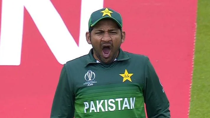 WATCH: Pakistan players slammed on Twitter; Leave cricket, go wrestle, says dejected Pakistan fan