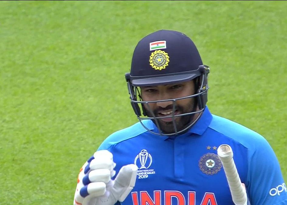 India vs Pak ICC World Cup LIVE: Pak loses 3 wickets in quick succession; 129 for 5 in 27 overs 