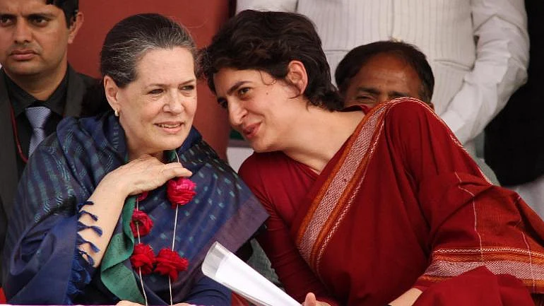 Priyanka, Sonia to visit Rae Bareli to thank voters