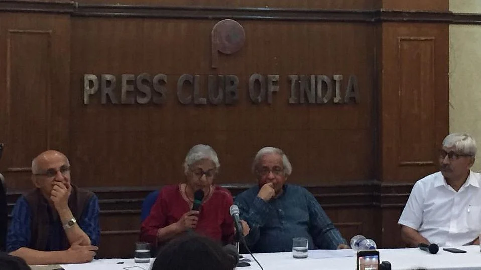Harsh Mander, Githa Hariharan, Ashok Vajpeyi and Apoorvanand at at a solidarity meet organised in the Capital