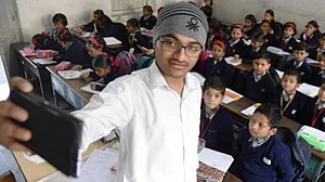 Teachers asked to take selfies to mark attendance in UP’s government schools