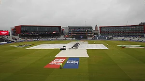 Rain stops play, NZ to resume on 211/5 on Wednesday