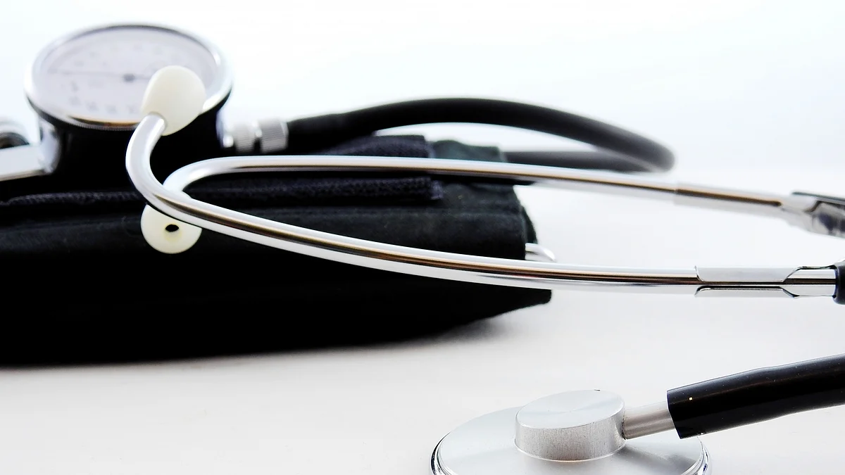 Doctor manhandled in Delhi hospital after patient dies