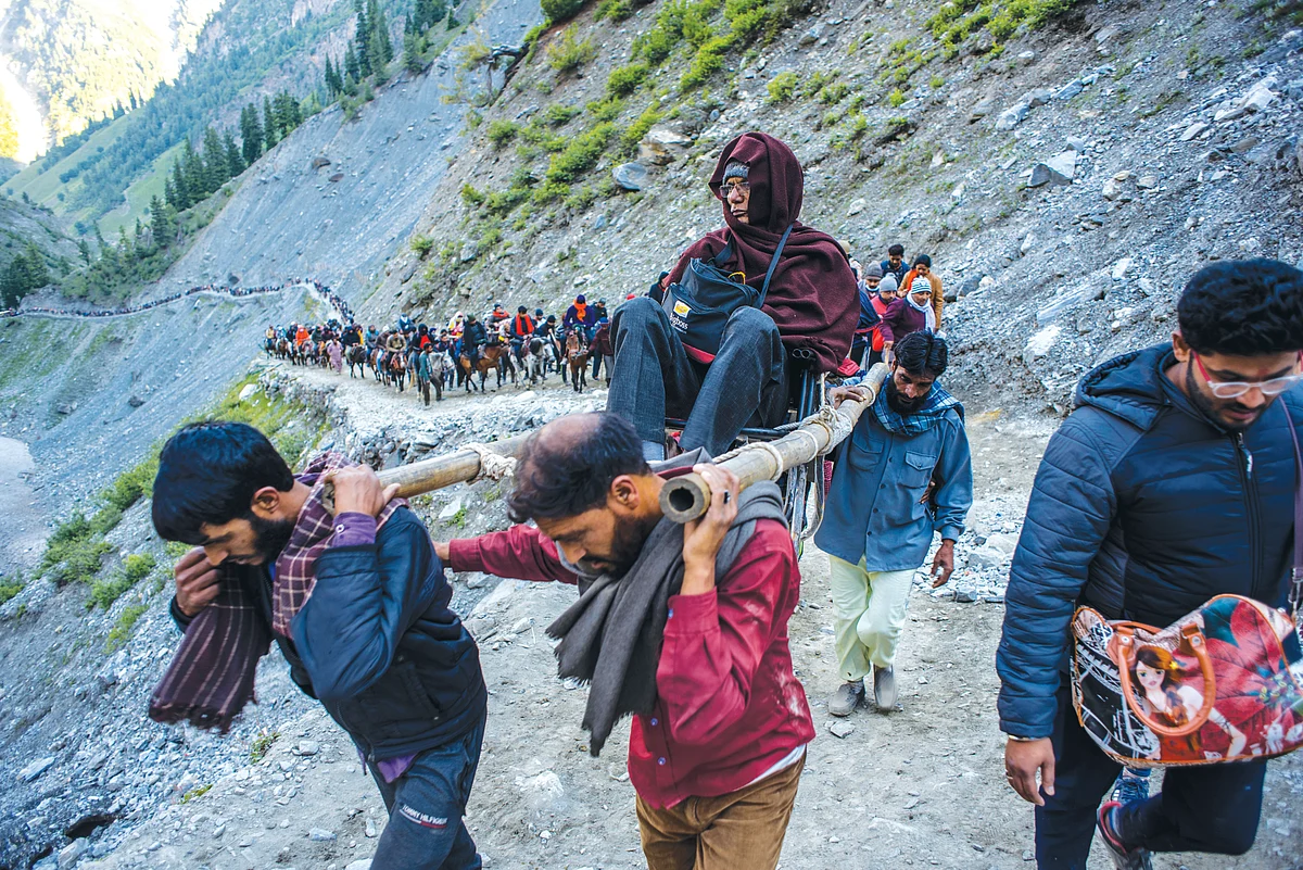 Ground reality in Kashmir mocks at Amit Shah’s claim on ‘Insaaniyat, jamhooriyat and Kashmiriyat’ 