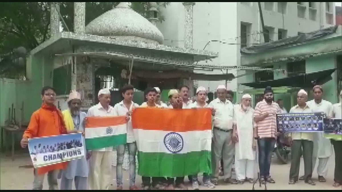 India vs New Zealand LIVE: Match stopped due to rain