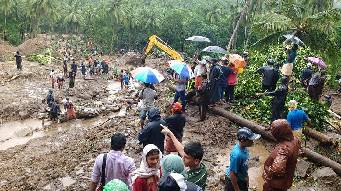 Kerala floods: Landslide-hit village starts looking for survivors, 65 missing