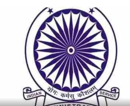 What ails the Indian Administrative Service IAS?  Politicisation…