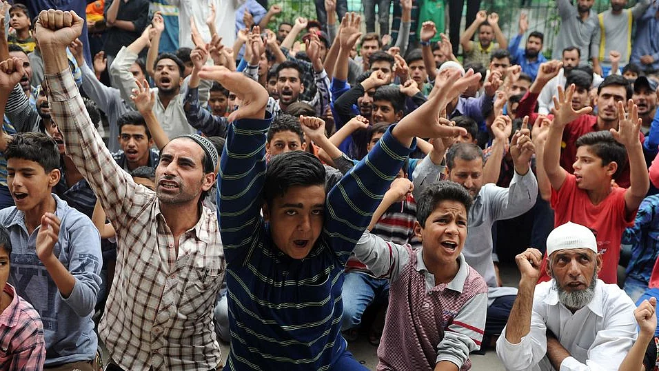 Centre must restore normalcy in the Valley at the earliest