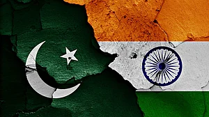 CAA Pakistan clarifies, airspace remains open for Indian flights